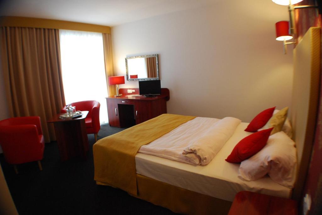 Amigo Hotel Sulejówek Cameră foto